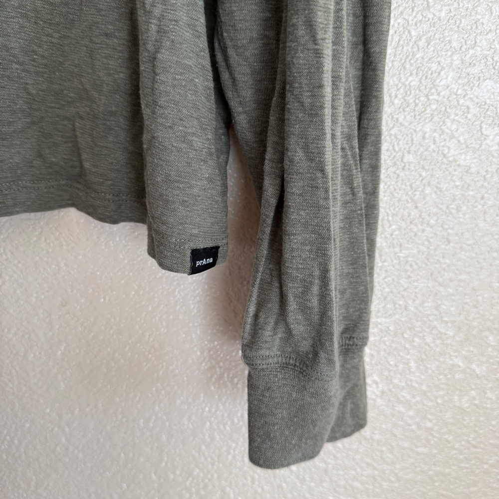 Prana Olive Long‎ Sleeve Women's Top Sz XL - Picture 3 of 10